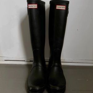 Tall matte black hunter boots